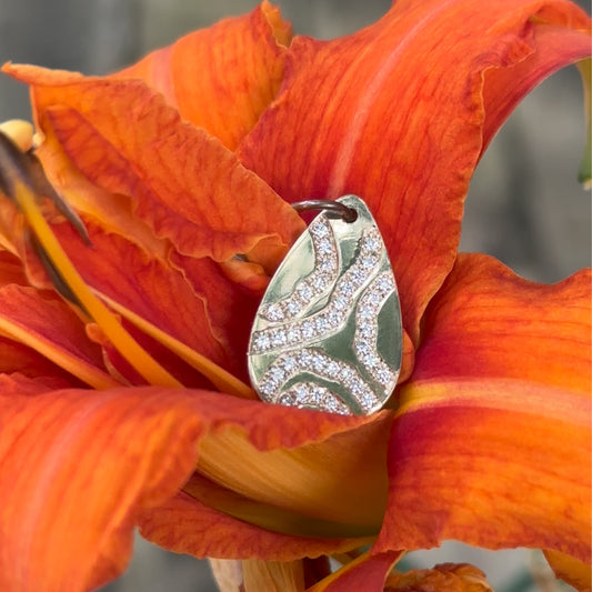 14kt Yellow Gold Tear Drop Pendant with 0.6 tcw VS Diamonds