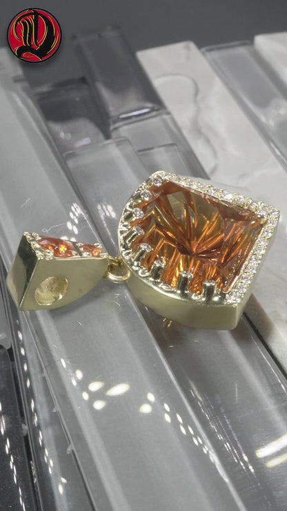 18kt Yellow Gold Citrine Pendant with Garnets and VS Diamonds